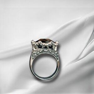 Gorgeous Chunky Statement Ring! 🖤